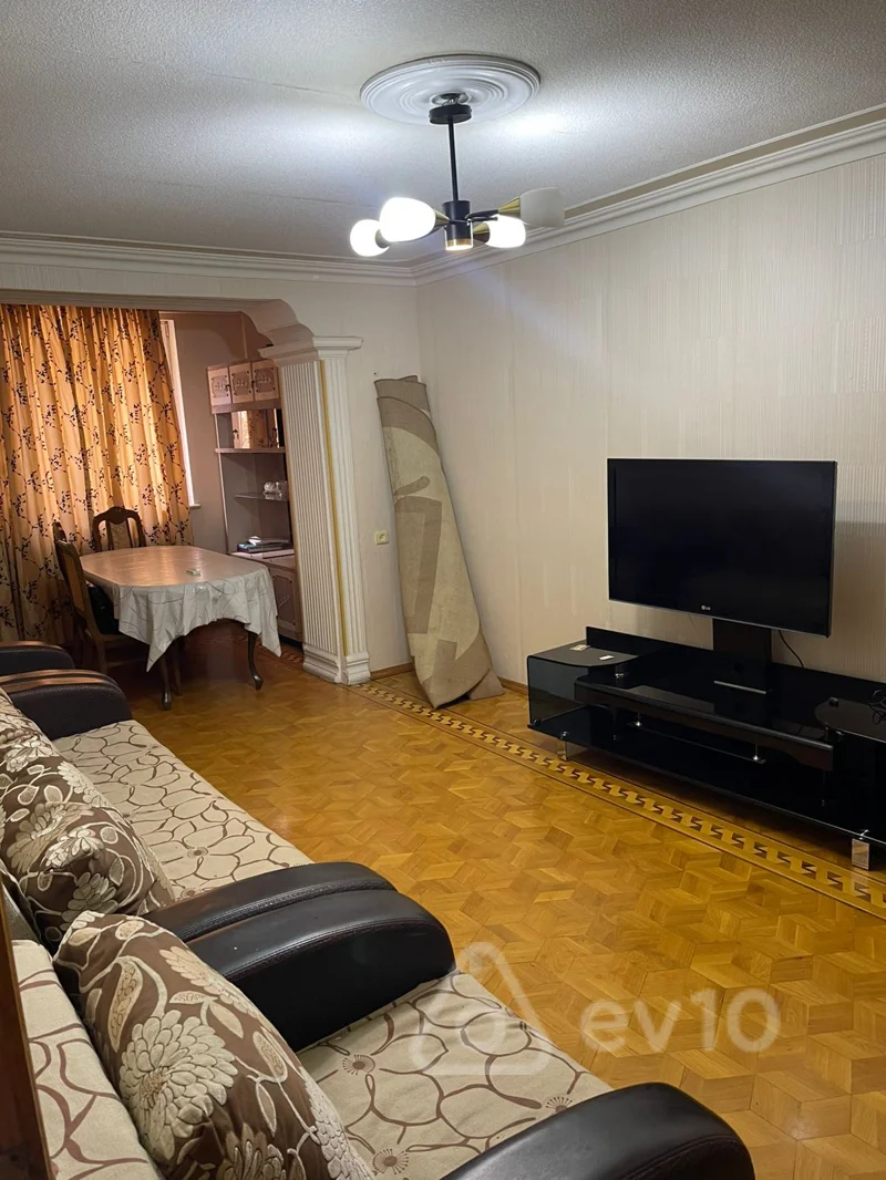 Kirayə verilir 3 otaqlı köhnə tikili 75 m² — Bakı, Yasamal 3 otaq 75.00 m²