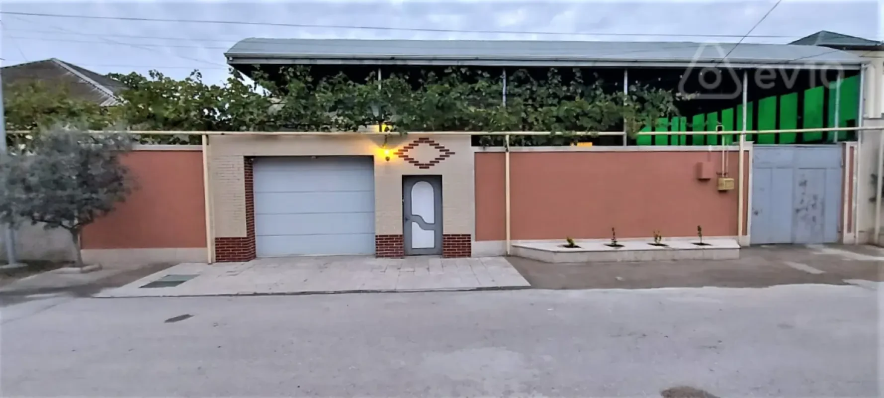 Satılır 3 otaqlı həyət evi 120 m²