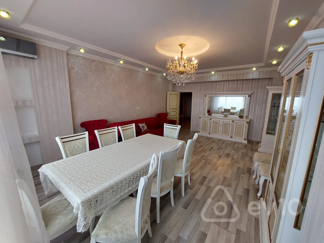 Kirayə verilir 2 otaqlı yeni tikili 120 m² — Bakı, Səbail 2 otaq 120.00 m²