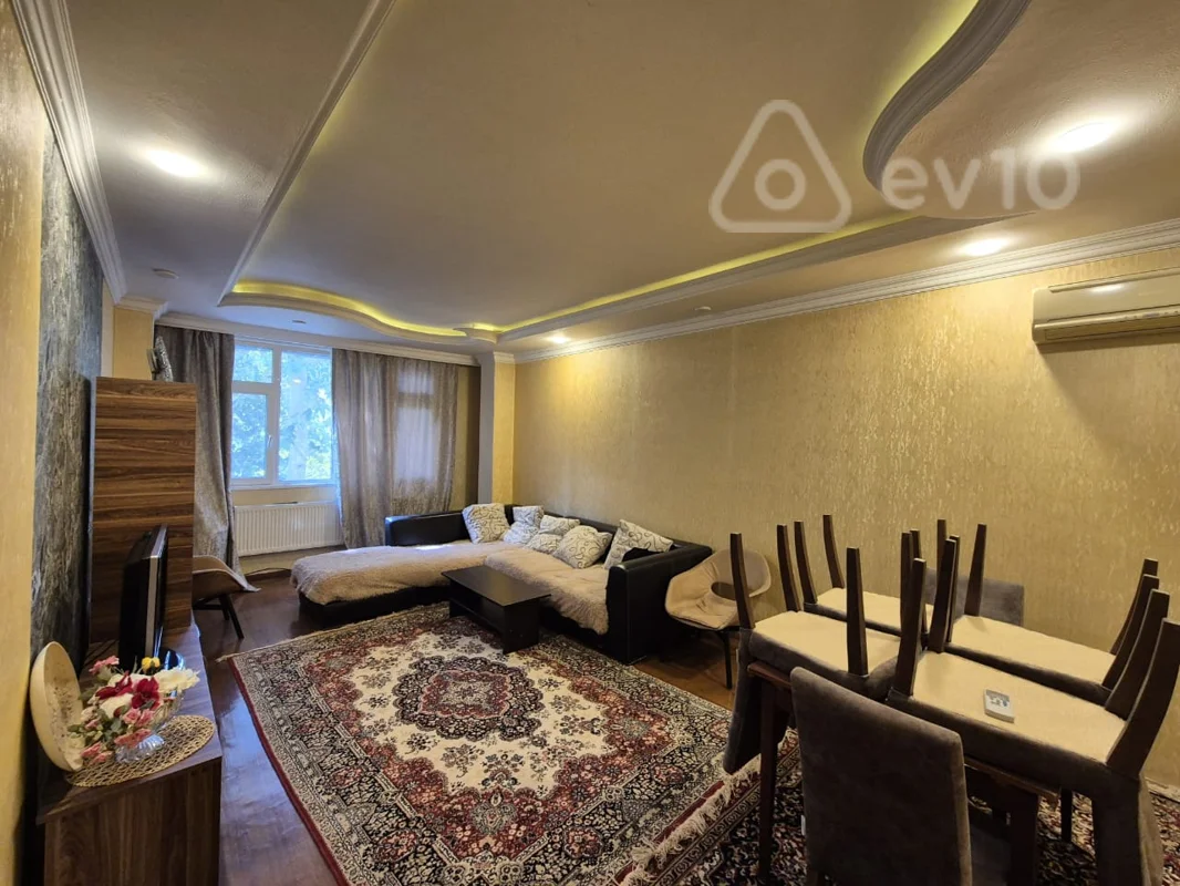 Satılır 3 otaqlı köhnə tikili 70 m² — Bakı, Yasamal 3 otaq 70.00 m²