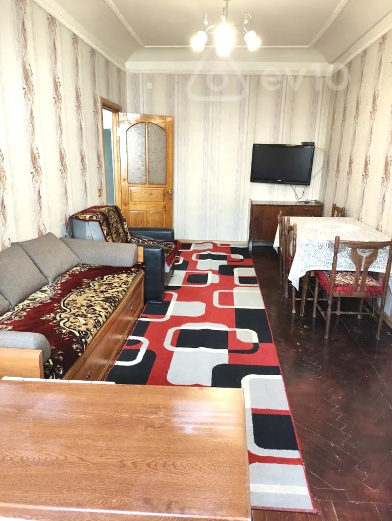 Kirayə verilir 2 otaqlı köhnə tikili 65 m² — Bakı, Nizami 2 otaq 65.00 m²