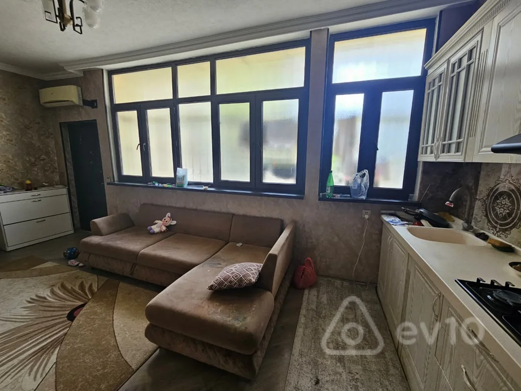 Kirayə verilir 2 otaqlı köhnə tikili 60 m² — Bakı, Nərimanov 2 otaq 60.00 m²