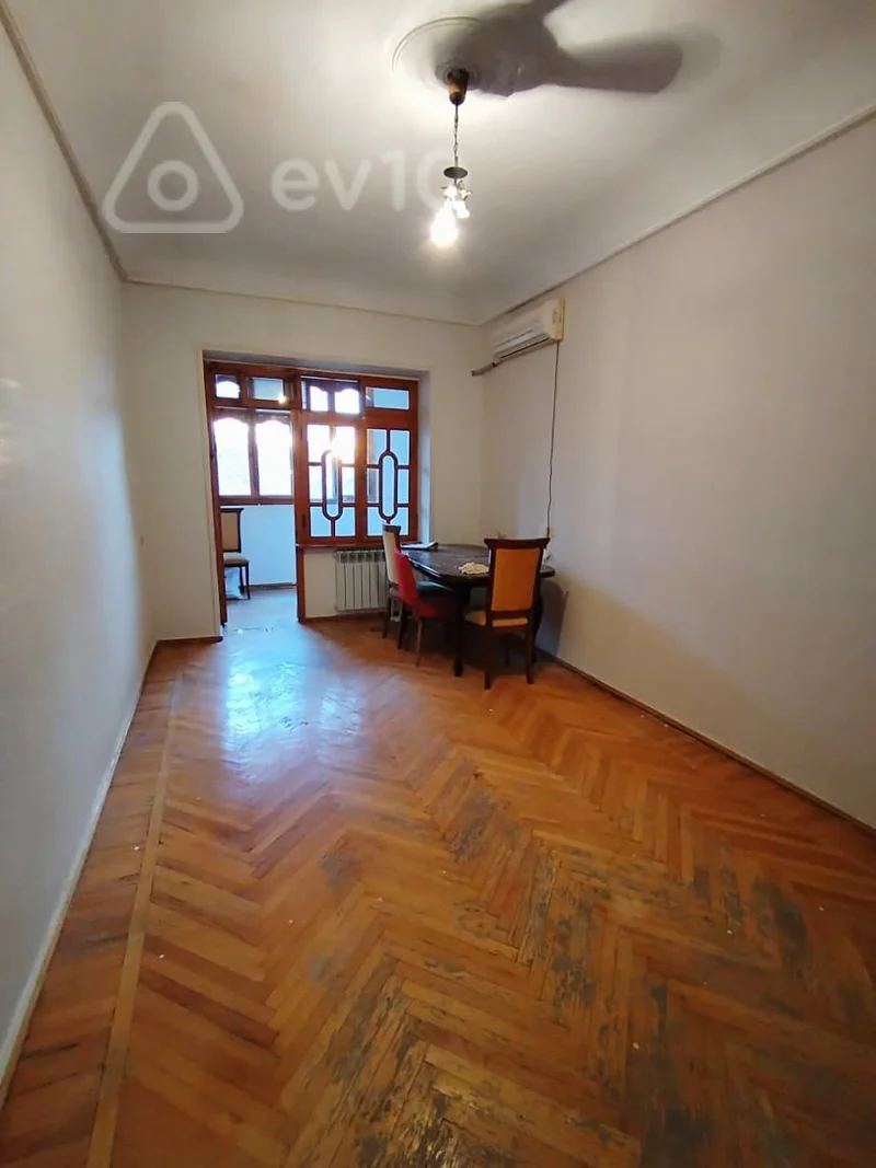 Satılır 2 otaqlı köhnə tikili 65 m² — Bakı, Yasamal 2 otaq 65.00 m²