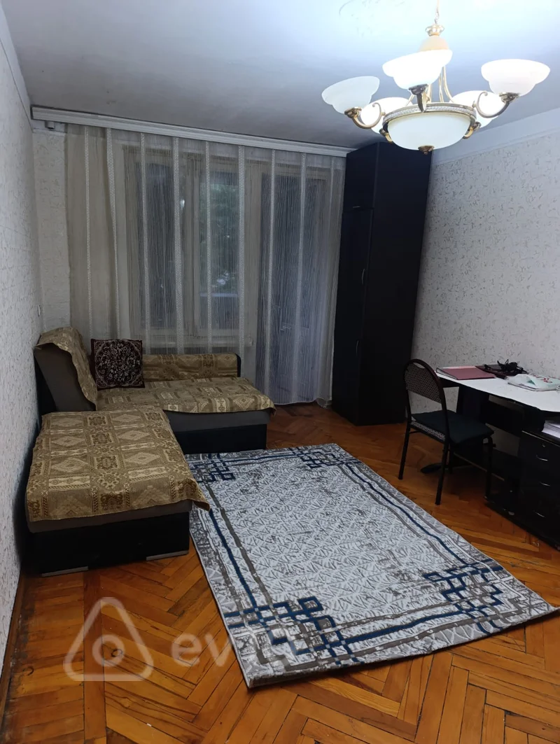 Kirayə verilir 2 otaqlı köhnə tikili 50 m² — Bakı, Yasamal 2 otaq 50.00 m²