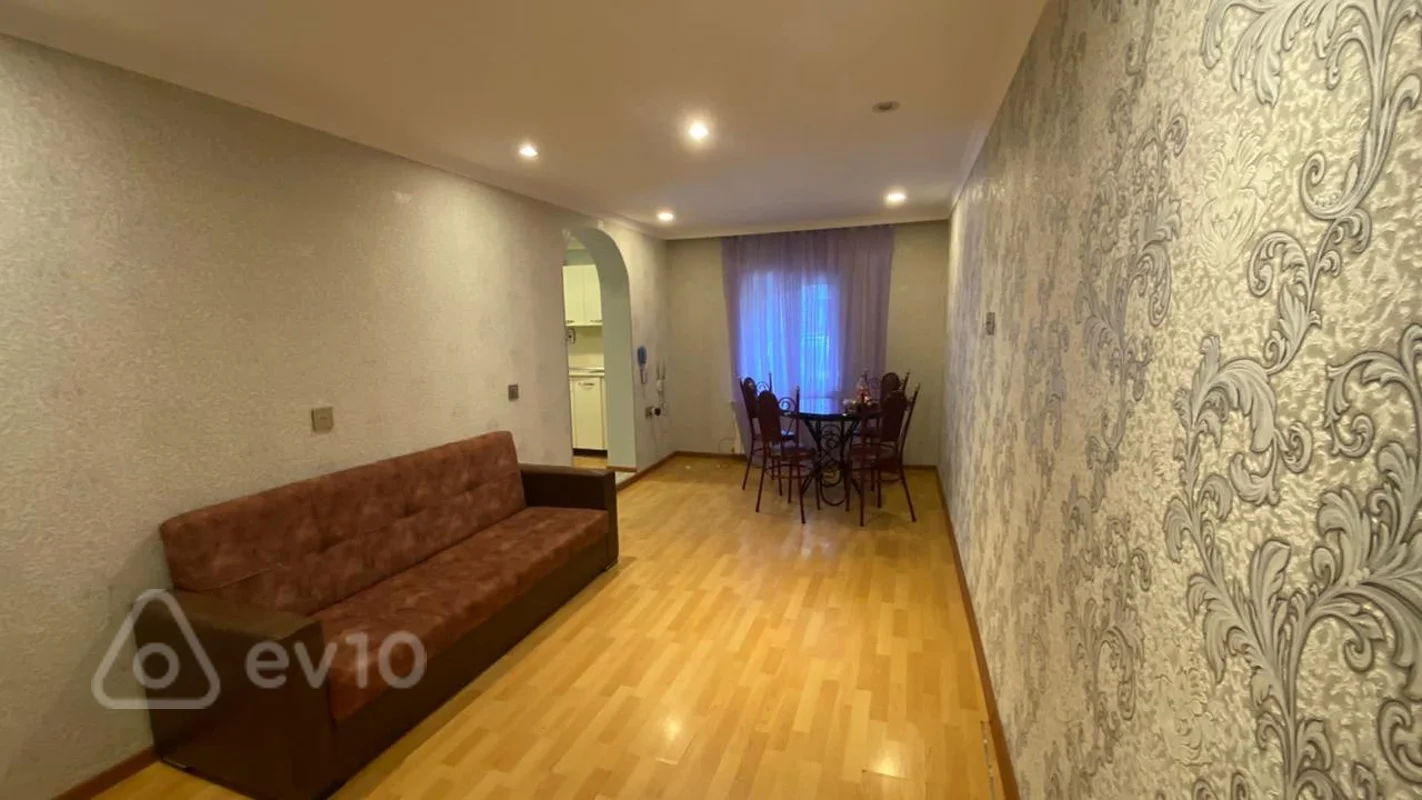 Kirayə verilir 2 otaqlı köhnə tikili 48 m² — Bakı, Yasamal 2 otaq 48.00 m²