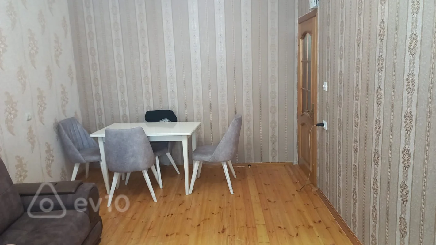 Kirayə verilir 2 otaqlı köhnə tikili 52 m² — Bakı, Xətai 2 otaq 52.00 m²