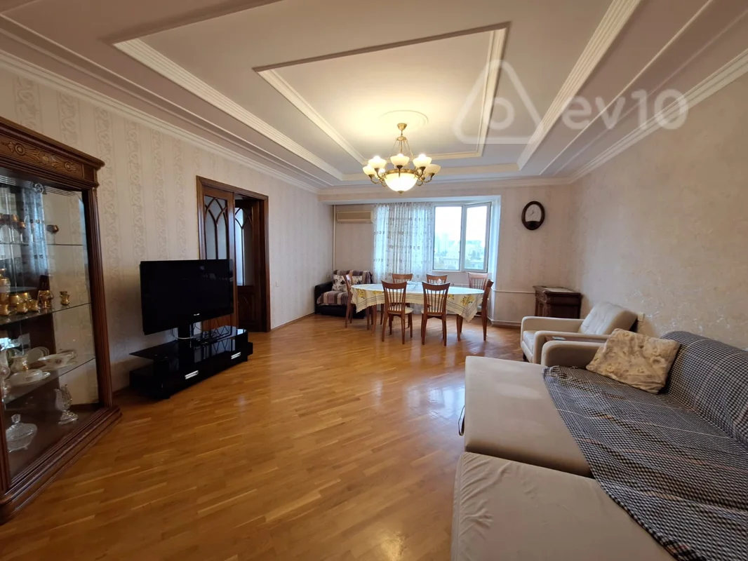Kirayə verilir 3 otaqlı köhnə tikili 100 m² — Bakı, Yasamal 3 otaq 100.00 m²