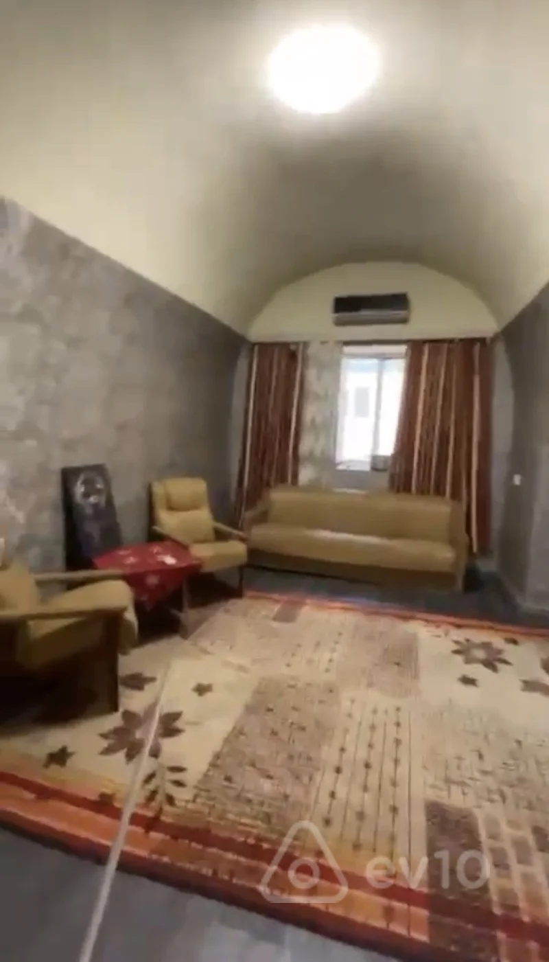 Kirayə verilir 2 otaqlı köhnə tikili 60 m² — Bakı, Səbail 2 otaq 60.00 m²
