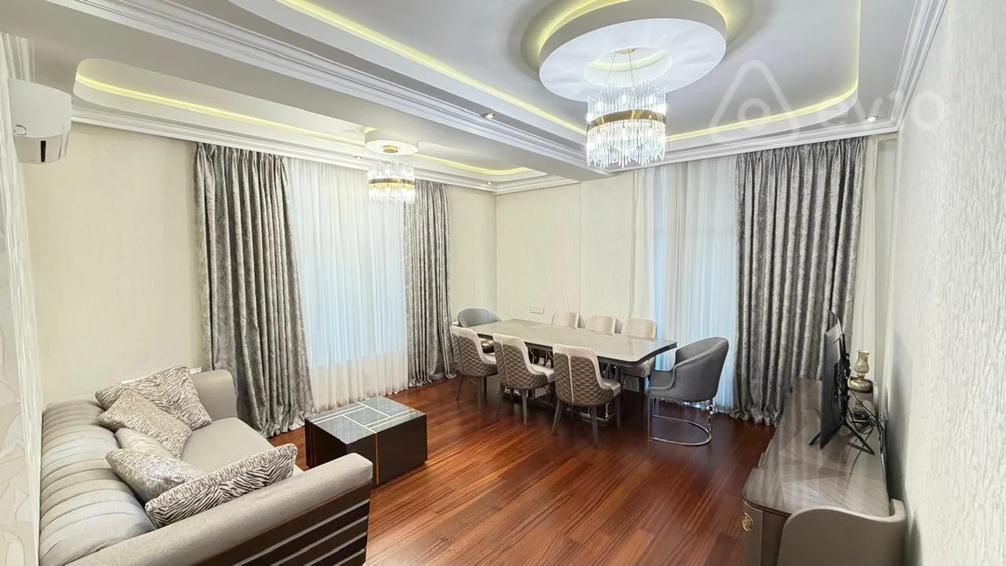 Satılır 3 otaqlı yeni tikili 130 m² — Bakı, Nəsimi 3 otaq 130.00 m²