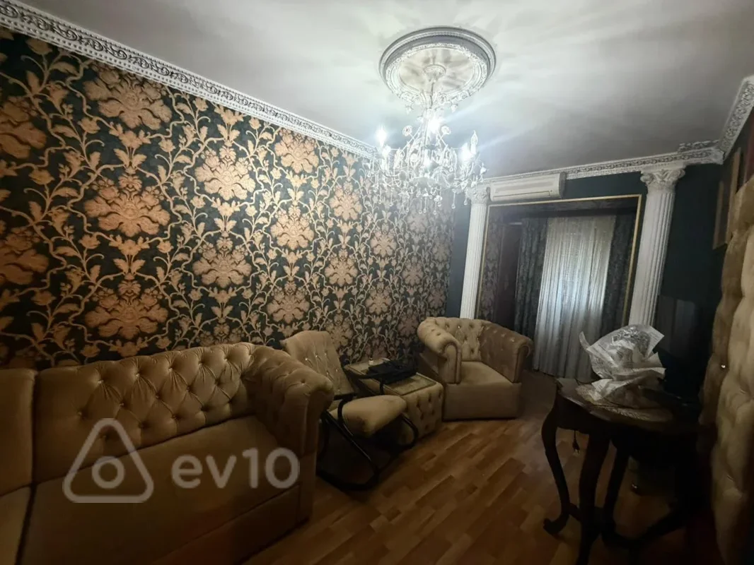 Satılır 1 otaqlı köhnə tikili 35 m² — Bakı, Binəqədi 1 otaq 35.00 m²