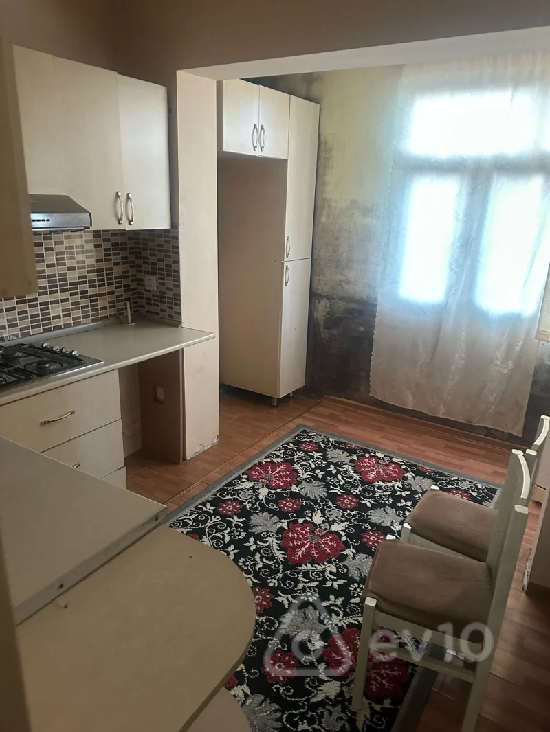 Satılır 4 otaqlı köhnə tikili 110 m² — Bakı, Xətai 4 otaq 110.00 m²