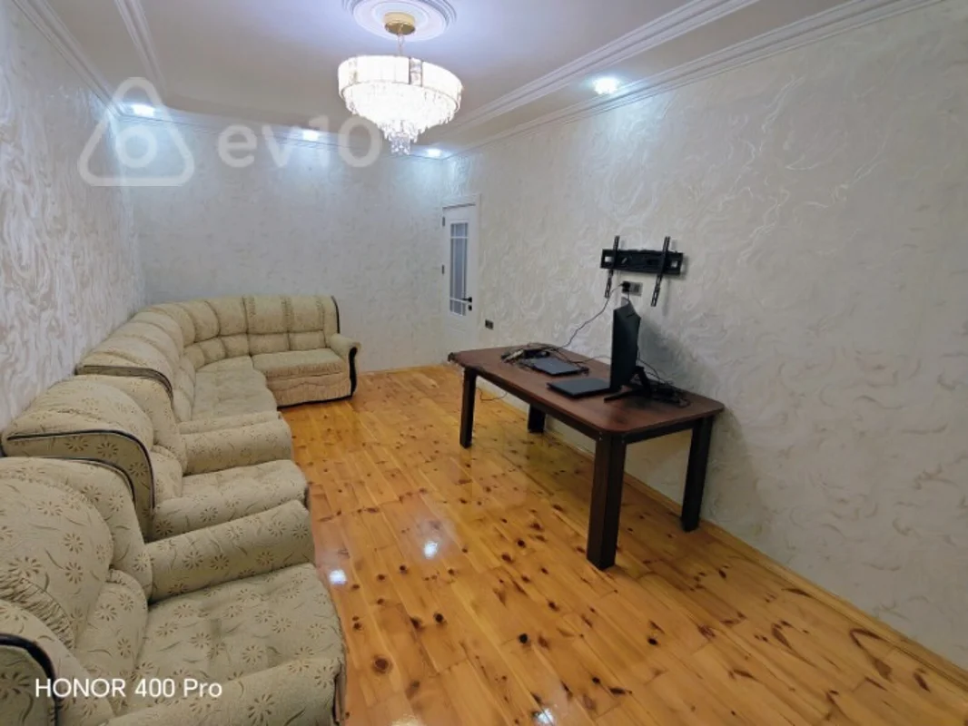 Satılır 4 otaqlı köhnə tikili 110 m² — Bakı, Suraxanı 4 otaq 110.00 m²