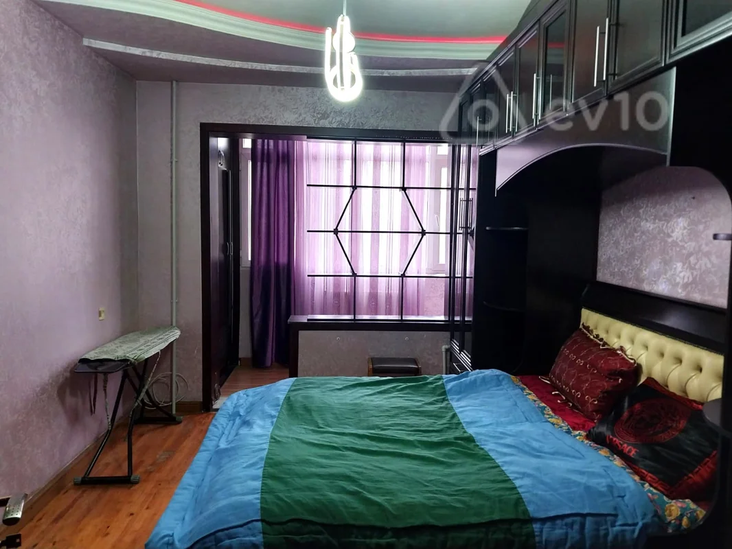 Kirayə verilir 2 otaqlı köhnə tikili 65 m² — Bakı, Nizami 2 otaq 65.00 m²