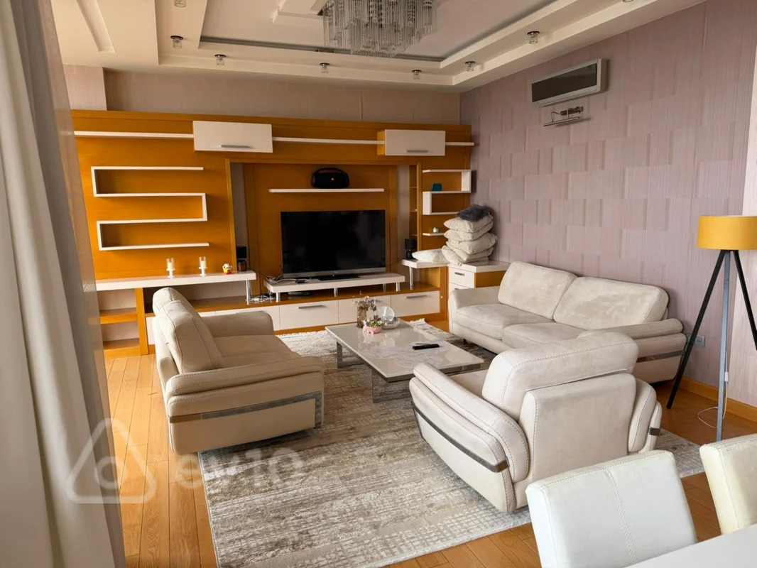 Kirayə verilir 4 otaqlı yeni tikili 180 m² — Bakı, Səbail 4 otaq 180.00 m²