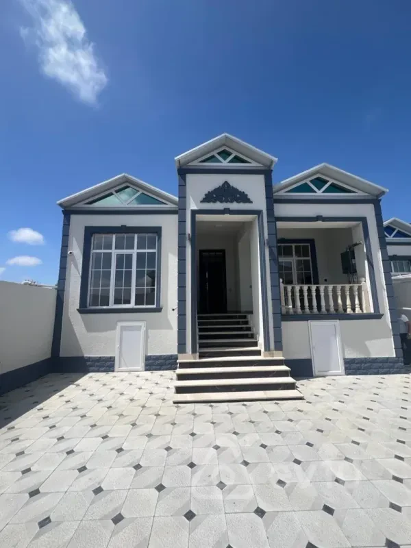 Satılır 4 otaqlı həyət evi 130 m²