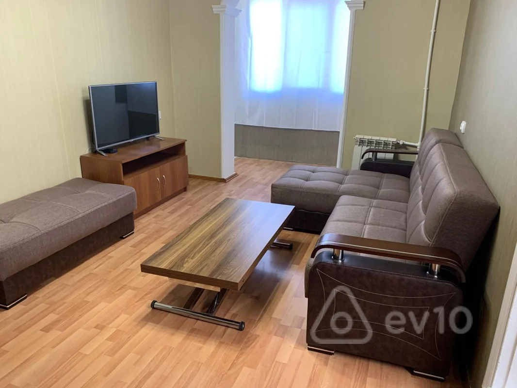 Kirayə verilir 2 otaqlı köhnə tikili 40 m² — Bakı, Binəqədi 2 otaq 40.00 m²