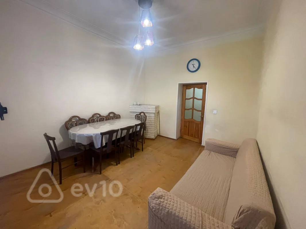 Kirayə verilir 3 otaqlı köhnə tikili 70 m² — Bakı, Nizami 3 otaq 70.00 m²