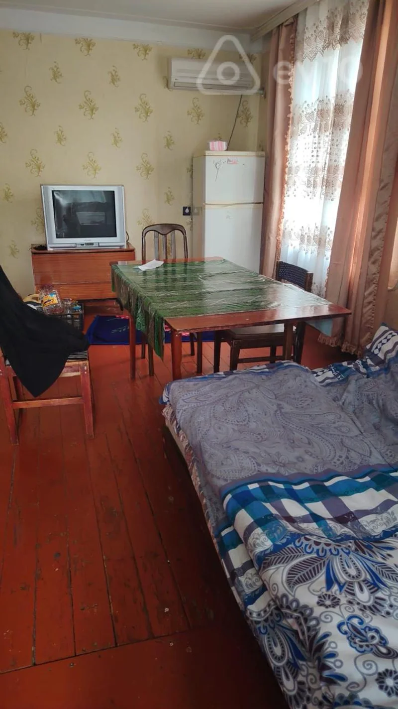 Kirayə verilir 2 otaqlı köhnə tikili 35 m² — Bakı, Nizami 2 otaq 35.00 m²