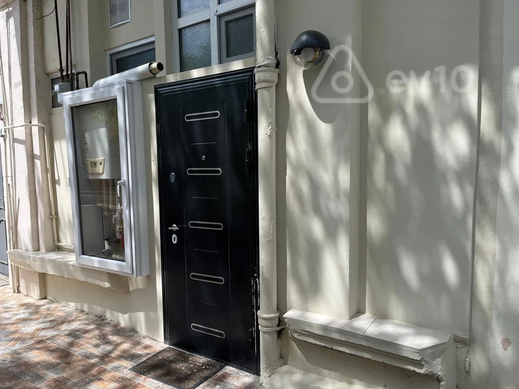 Kirayə verilir 3 otaqlı köhnə tikili 65 m² — Bakı, Nəsimi 3 otaq 65.00 m²