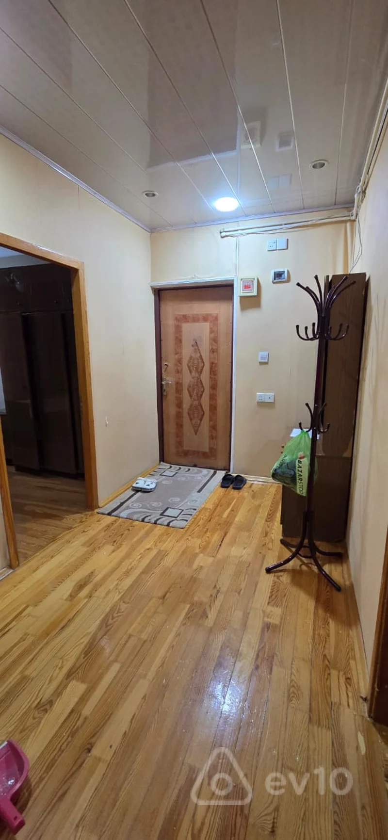 Kirayə verilir 2 otaqlı köhnə tikili 65 m² — Bakı, Suraxanı 2 otaq 65.00 m²