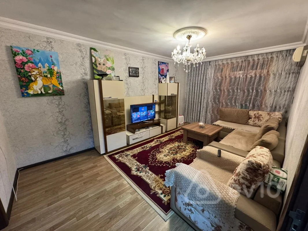 Satılır 3 otaqlı köhnə tikili 70 m² — Bakı, Nizami 3 otaq 70.00 m²