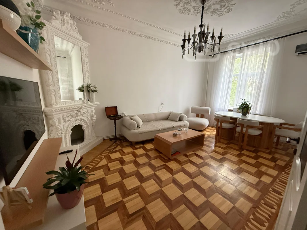 Satılır 3 otaqlı köhnə tikili 70 m² — Bakı, Nəsimi 3 otaq 70.00 m²