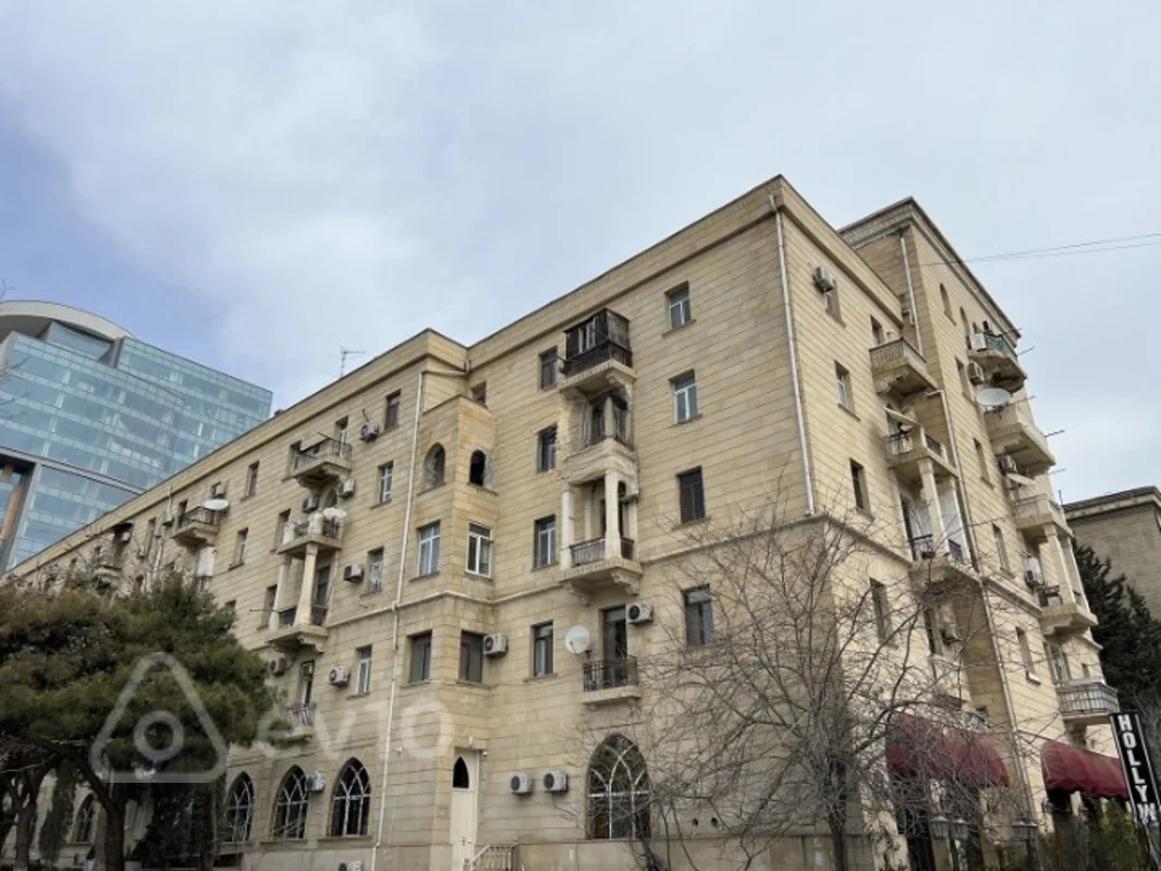 Satılır 2 otaqlı köhnə tikili 58 m² — Bakı, Nəsimi 2 otaq 58.00 m²
