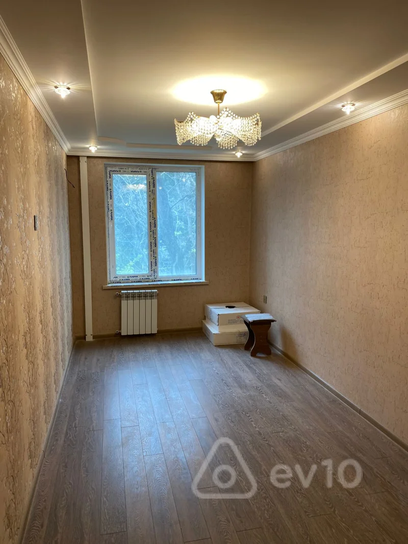 Satılır 3 otaqlı köhnə tikili 70 m² — Bakı, Nizami 3 otaq 70.00 m²