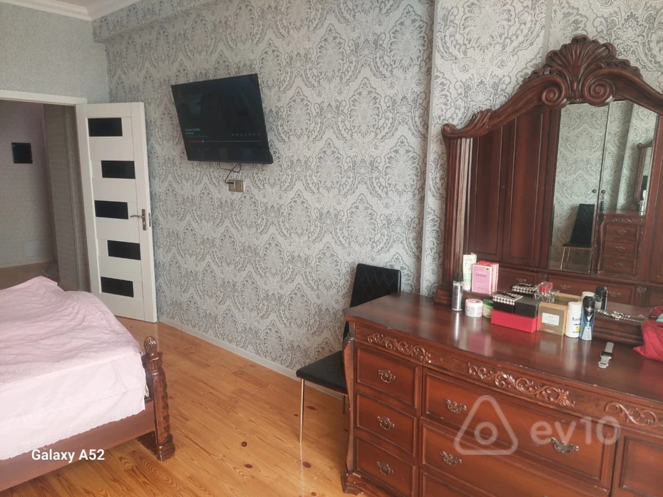 Satılır 3 otaqlı yeni tikili 84 m²