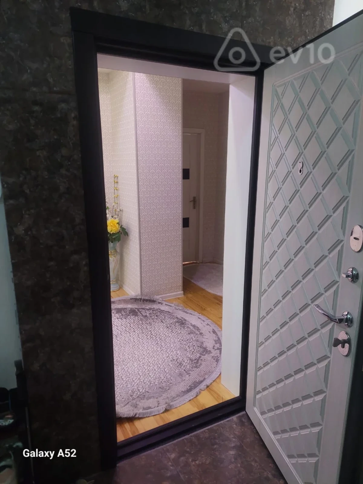 Satılır 3 otaqlı yeni tikili 84 m²