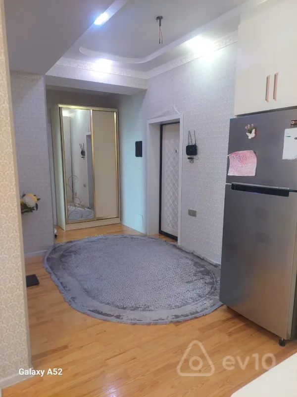 Satılır 3 otaqlı yeni tikili 84 m²