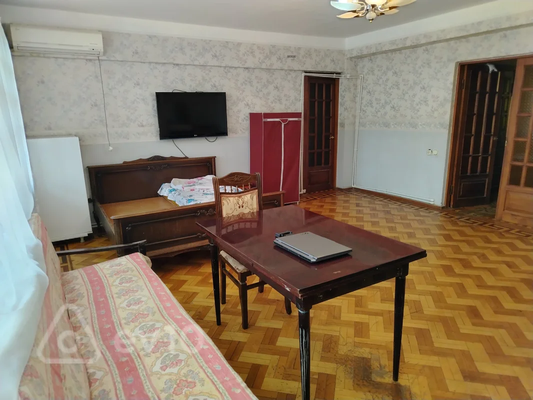 Kirayə verilir 2 otaqlı köhnə tikili 65 m² — Bakı, Nəsimi 2 otaq 65.00 m²