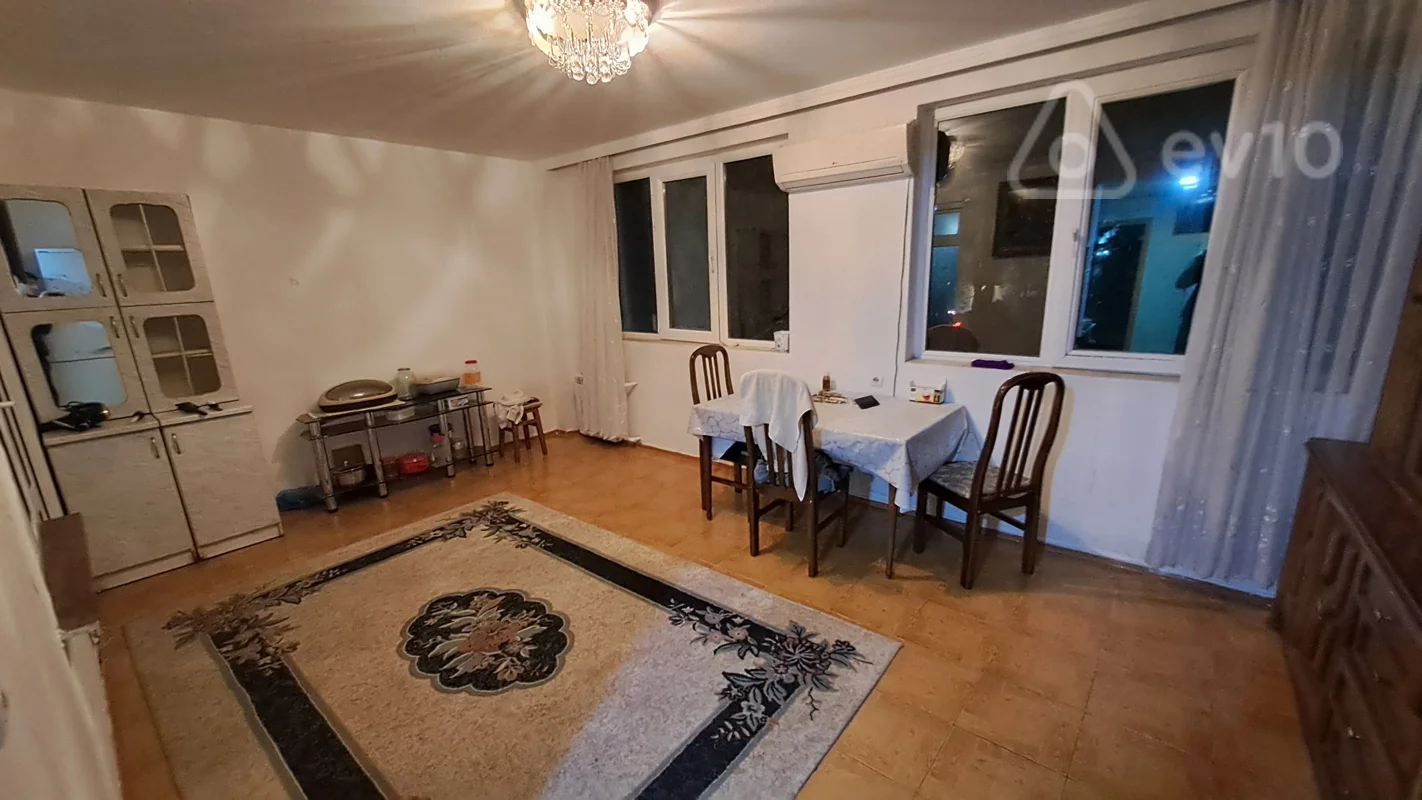 Kirayə verilir 4 otaqlı köhnə tikili 90 m² — Bakı, Nərimanov 4 otaq 90.00 m²