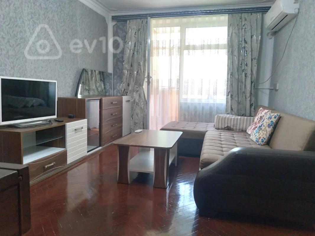 Kirayə verilir 2 otaqlı köhnə tikili 50 m² — Bakı, Yasamal 2 otaq 50.00 m²