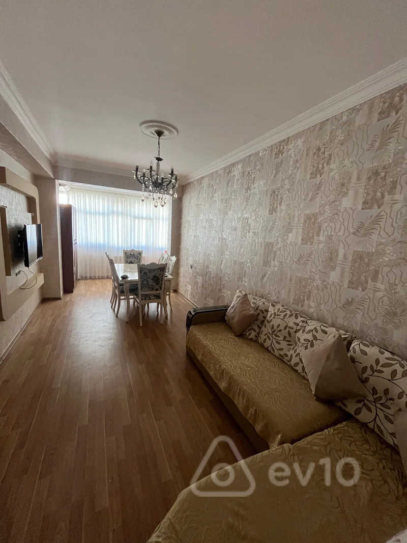Kirayə verilir 1 otaqlı köhnə tikili 50 m² — Bakı, Nizami 1 otaq 50.00 m²