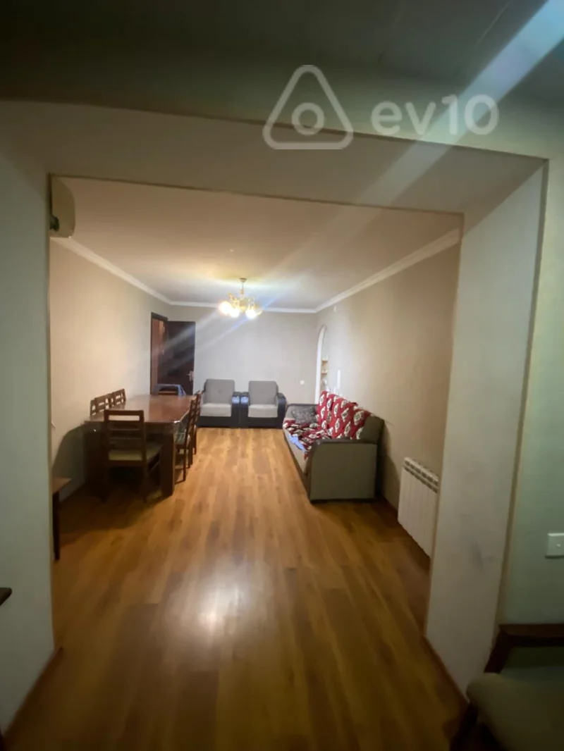 Kirayə verilir 2 otaqlı köhnə tikili 50 m² — Bakı, Nizami 2 otaq 50.00 m²