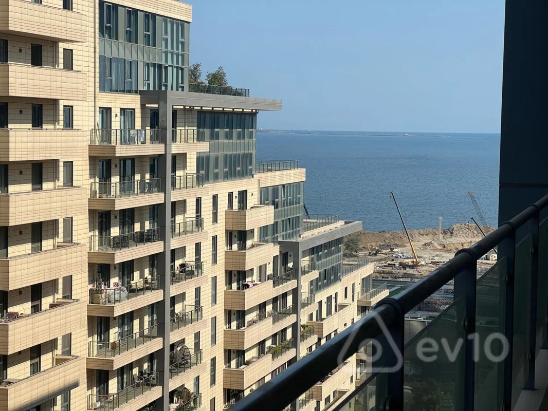 Kirayə verilir 4 otaqlı yeni tikili 198 m² — Bakı, Nizami 4 otaq 198.00 m²