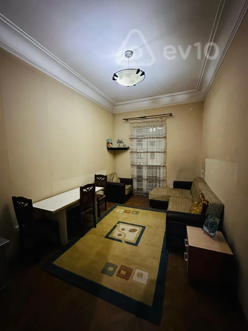 Kirayə verilir 2 otaqlı köhnə tikili 50 m² — Bakı, Nərimanov 2 otaq 50.00 m²