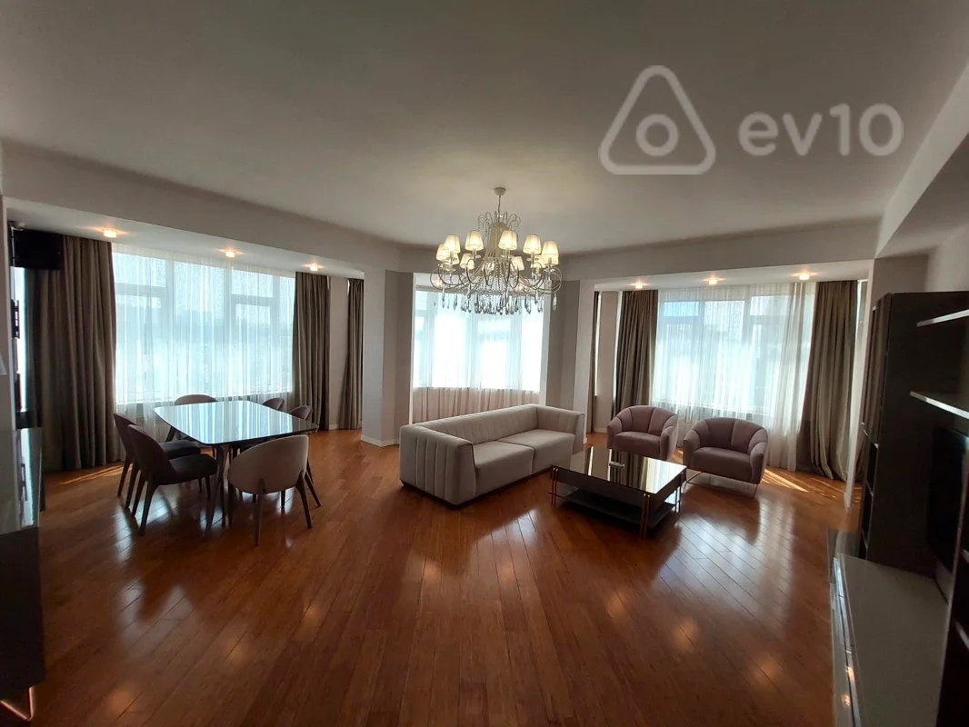 Kirayə verilir 3 otaqlı yeni tikili 140 m² — Bakı, Yasamal 3 otaq 140.00 m²