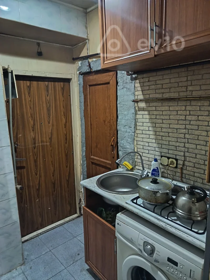 Kirayə verilir 1 otaqlı köhnə tikili 30 m² — Bakı, Binəqədi 1 otaq 30.00 m²