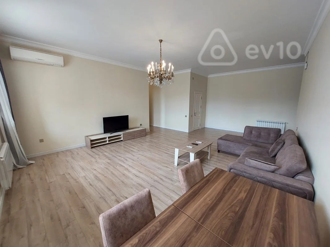 Kirayə verilir 3 otaqlı yeni tikili 145 m² — Bakı, Yasamal 3 otaq 145.00 m²