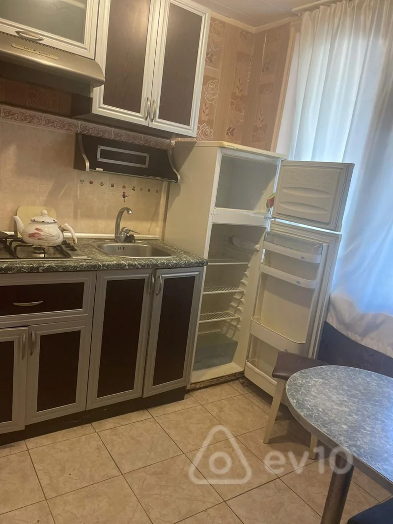 Kirayə verilir 2 otaqlı köhnə tikili 50 m² — Bakı, Yasamal 2 otaq 50.00 m²