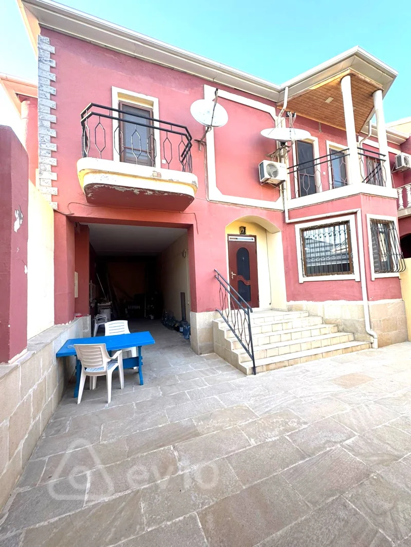Kirayə verilir 4 otaqlı həyət evi 150 m² — Bakı, Səbail 4 otaq 150.00 m²