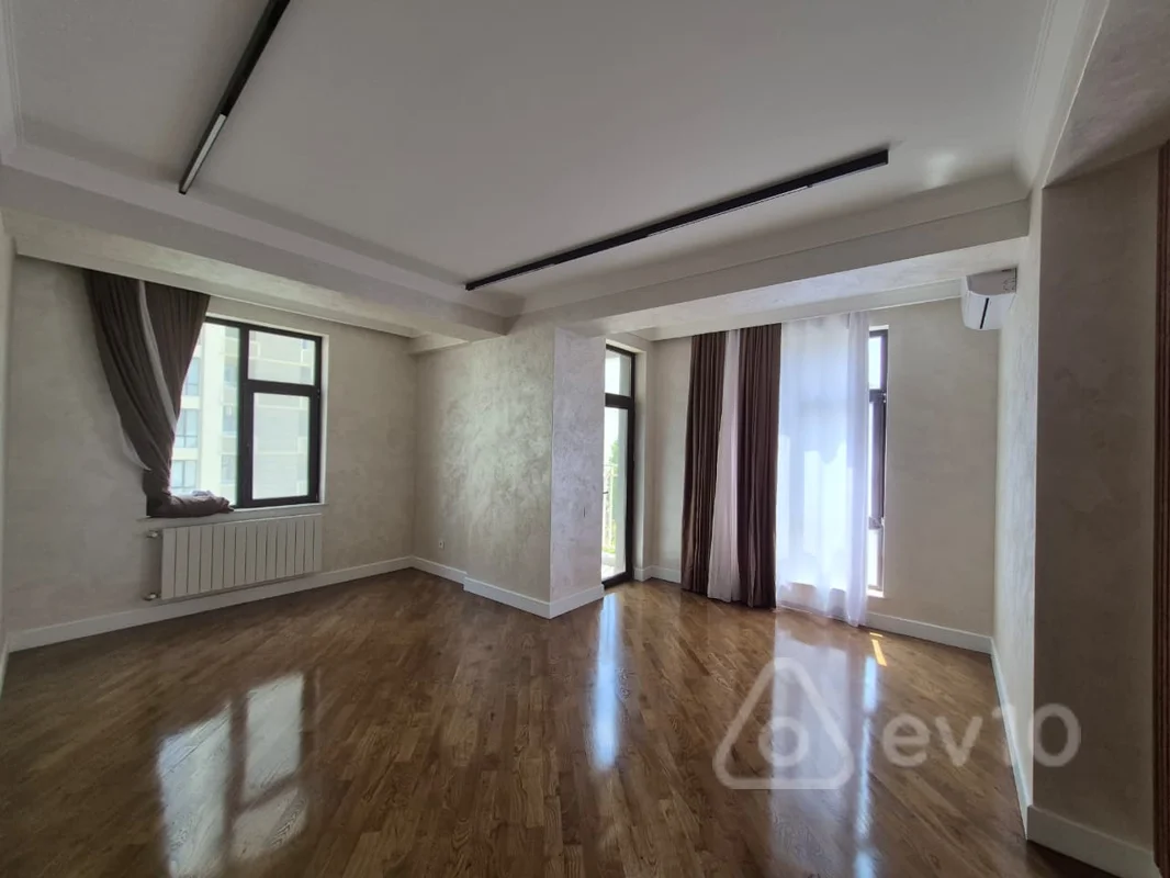 Satılır 3 otaqlı yeni tikili 110 m² — Bakı, Nərimanov 3 otaq 110.00 m²