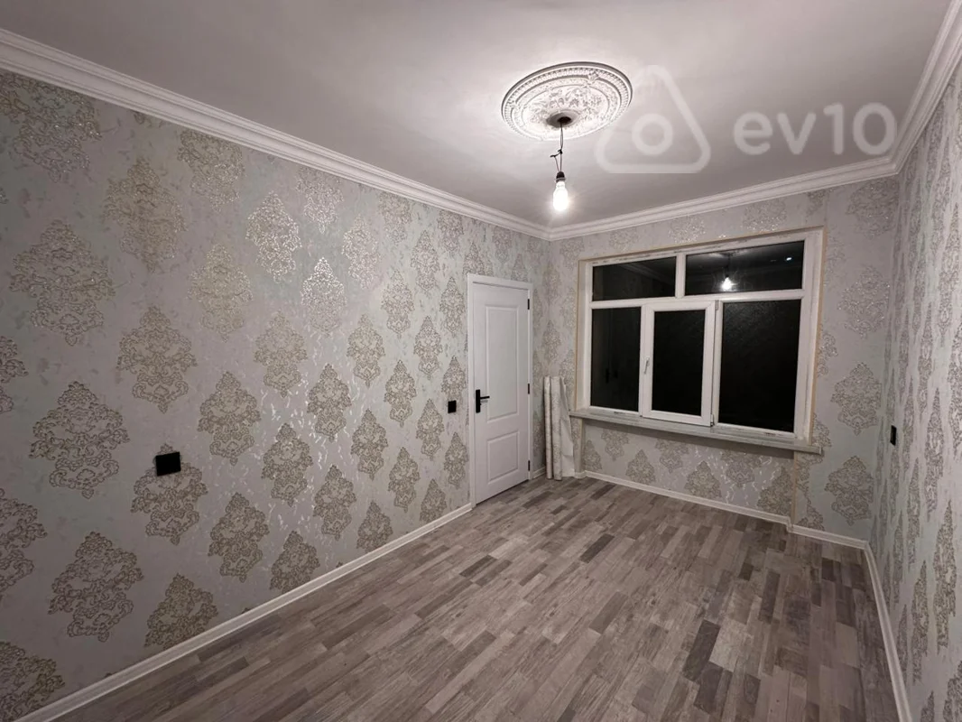 Satılır 2 otaqlı köhnə tikili 35 m² — Bakı, Binəqədi 2 otaq 35.00 m²