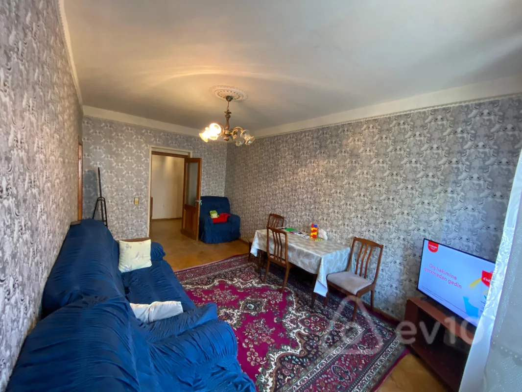 Satılır 4 otaqlı köhnə tikili 100 m² — Bakı, Səbail 4 otaq 100.00 m²