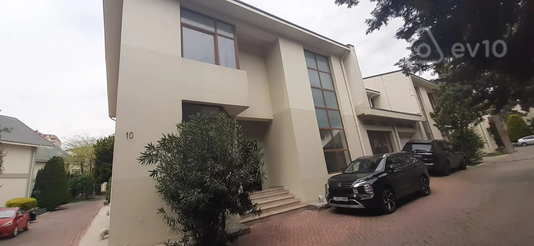 Kirayə verilir 5 otaqlı həyət evi 303 m² — Bakı, Yasamal 5 otaq 303.00 m²