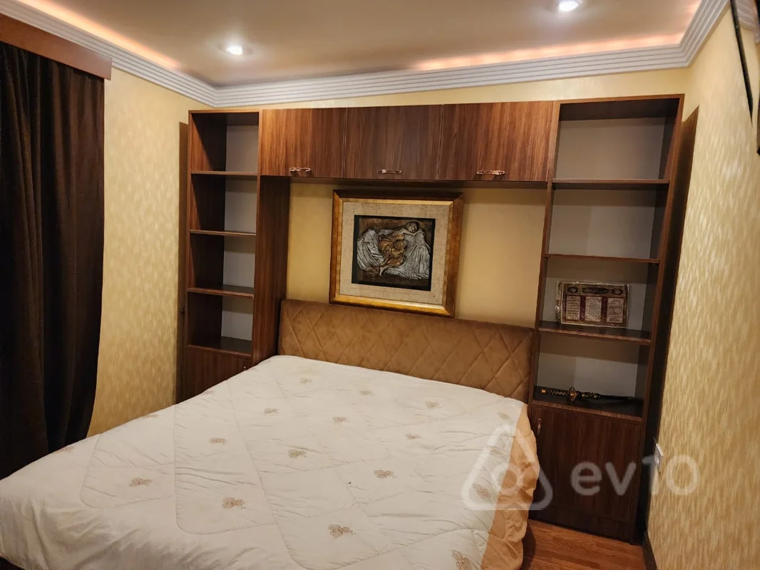 Kirayə verilir 5 otaqlı köhnə tikili 210 m² — Bakı, Nərimanov 5 otaq 210.00 m²