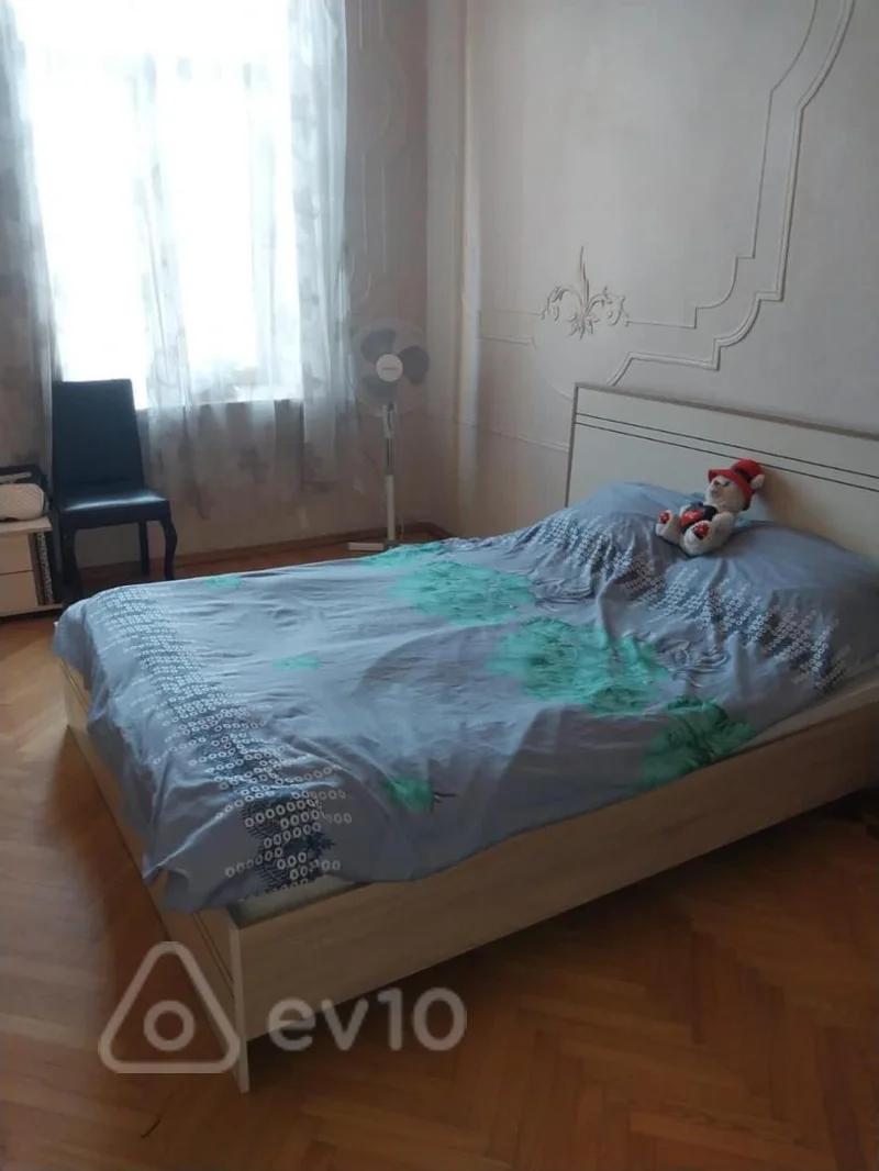 Kirayə verilir 3 otaqlı köhnə tikili 80 m² — Bakı, Nəsimi 3 otaq 80.00 m²