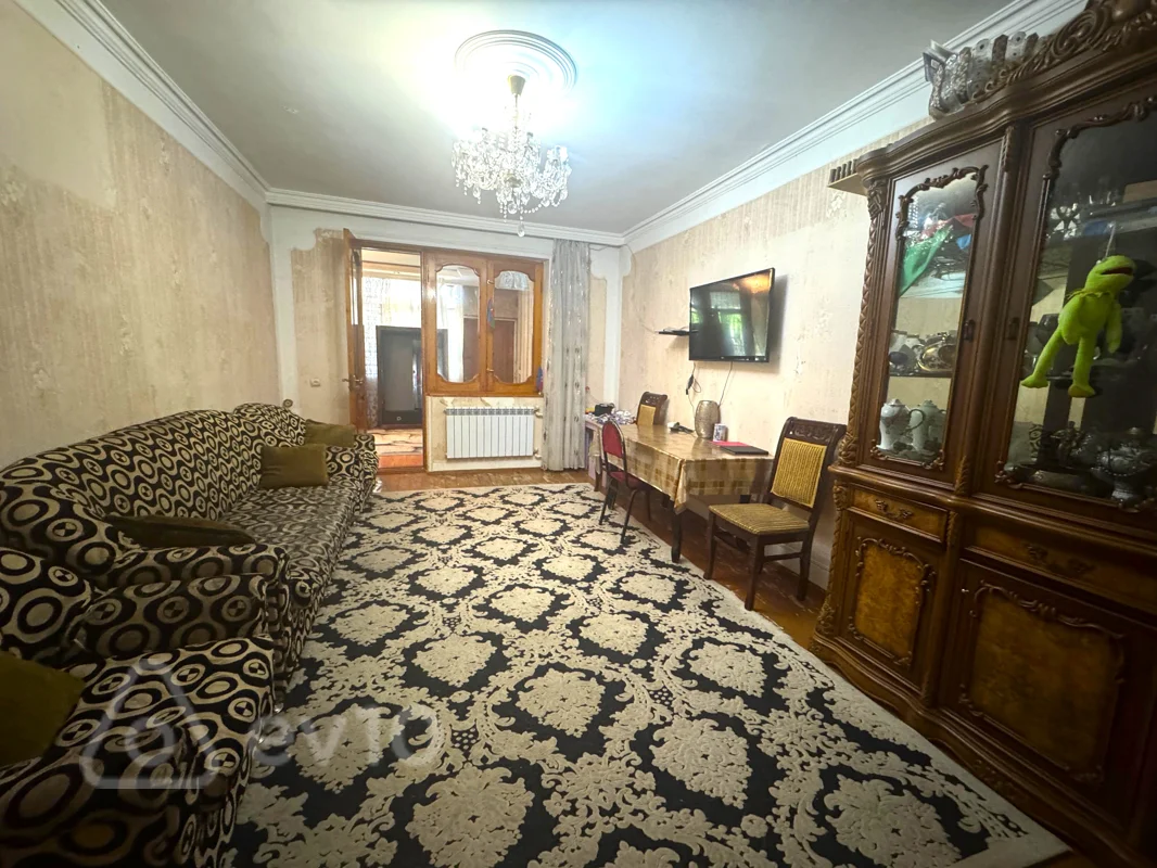Satılır 4 otaqlı köhnə tikili 110 m² — Bakı, Nizami 4 otaq 110.00 m²